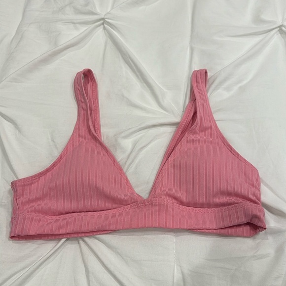 Shein pink bikini top- large - Picture 2 of 4